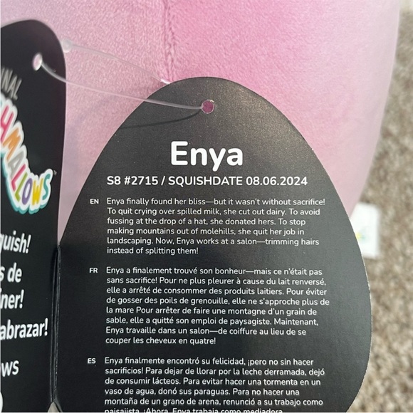 🥕 Enya Pink Capybara With Carrot Select Series Original Squishmallows 8” BNWT - Picture 6 of 6